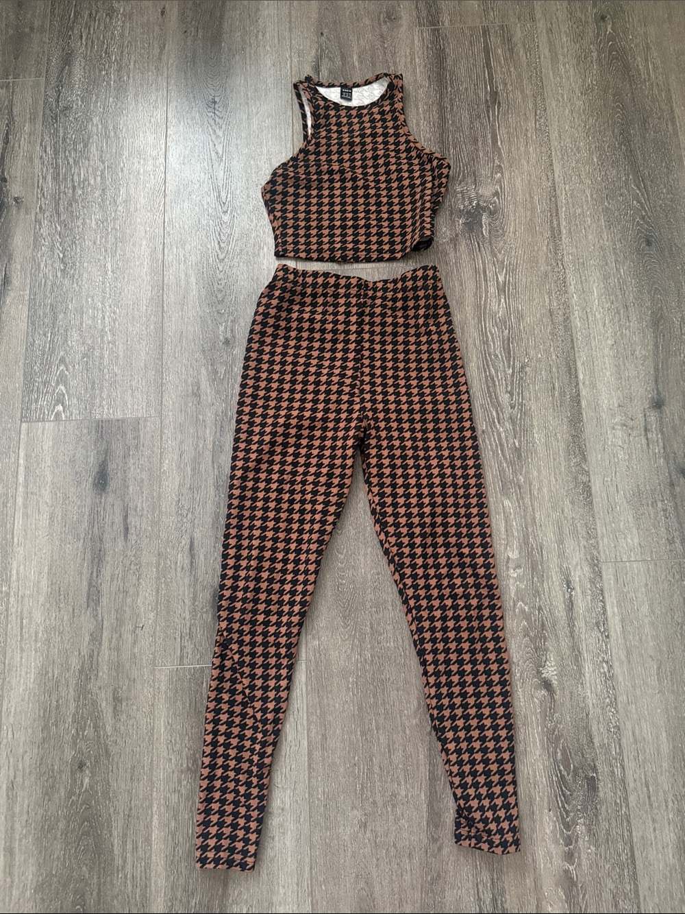 SHEIN Black & Brown Houndstooth Crop Tank and High-Waist Leggings Set